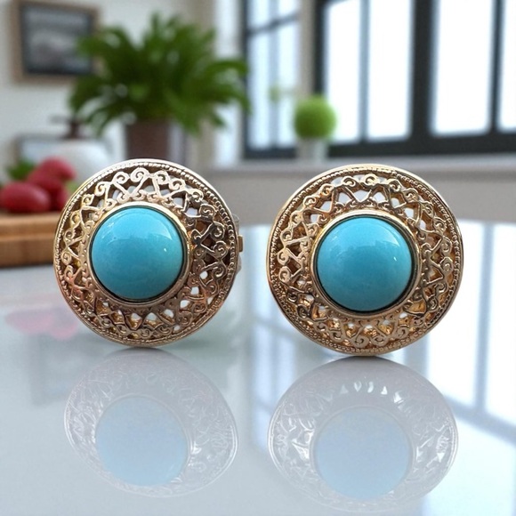 Vintage Christian Dior Gold & Blue Filigree Stud Clip On Earrings - Picture 1 of 3